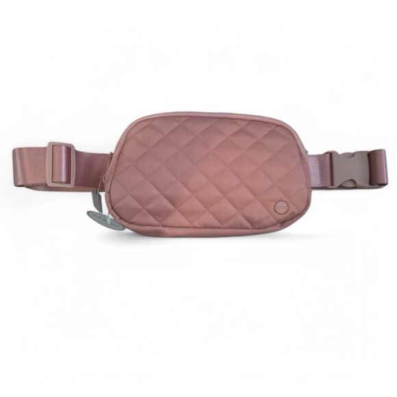 Studio Art Handbags - Studio NYC Quilted Fanny Pack Belt Bag Nylon Adjustable Pink OSFM Zip Close NEW